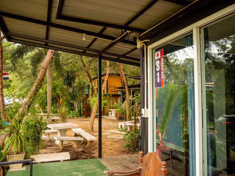 Beach Box Resort At Rimlay Rayong Eksteriør bilde